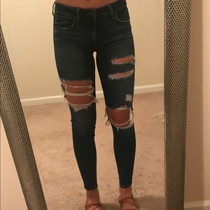 American Eagle Ripped Jeans. Dark Wash.